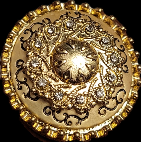 Gold Tone Ring - Picture 1 of 7